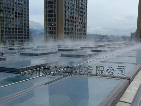 东阳银泰城商场安装“辉达注册”高压喷雾降温系统