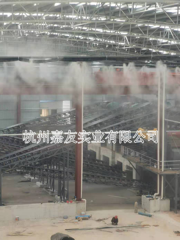 广东清远鑫越建筑碎石车间安装辉达注册高压喷雾除尘系统