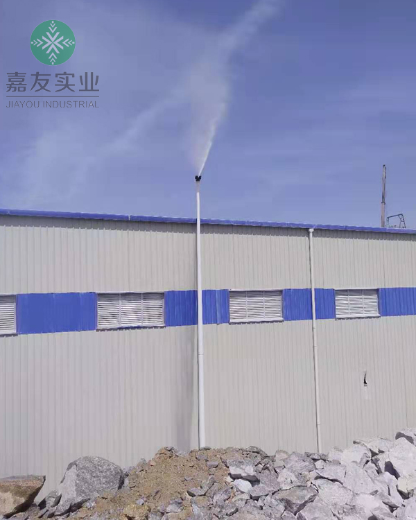 旋转雾桩降尘系统碎石料堆案降尘例图