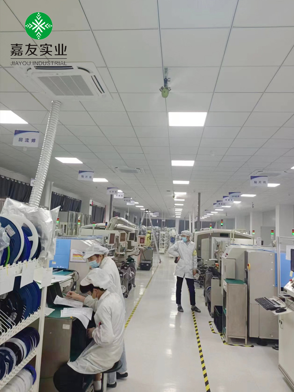 华阳科技安装杭州辉达电子车间干雾加湿器加湿案例