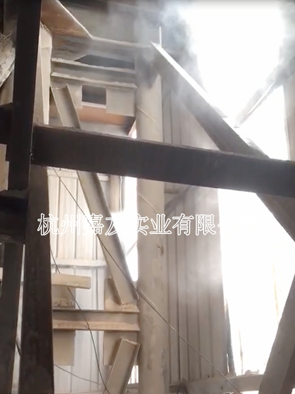 昌腾碎石车间安装辉达“辉达注册”高压喷雾除尘系统